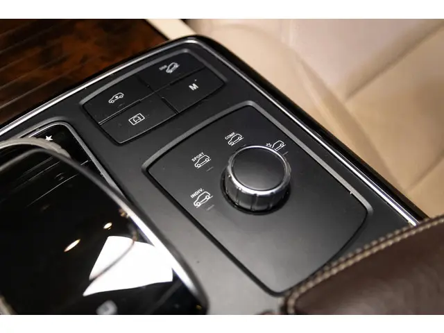 Mercedes-Benz GLE 500 e 4MATIC 2016 Hybride Benzine 22