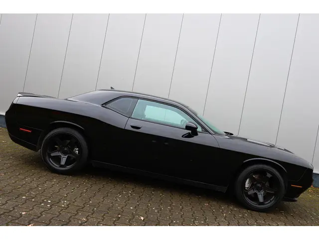 Dodge Challenger DODGE R/T 5.7 V8 HEMI 2016 Benzine 3