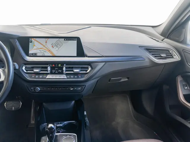 BMW 1 Serie 120i 2022 Benzine 9