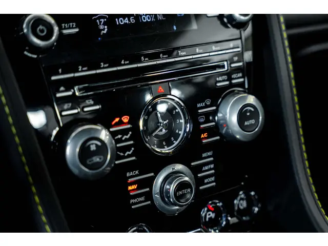 Aston Martin V12 Vantage S 2014 Benzine 43