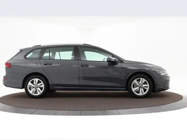 Volkswagen Golf Variant 1.0 Tsi 110pk Life 2023 Benzine 20