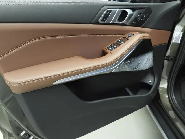 BMW X5 xDrive50e 2024 Hybride Benzine 23