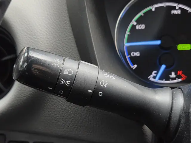 Toyota Yaris 1.5 Hybrid Active 2018 Hybride Benzine 27