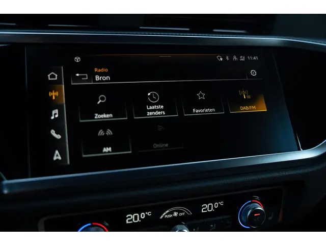Audi Q3 45 TFSI e S edition 2022 Hybride Benzine 45