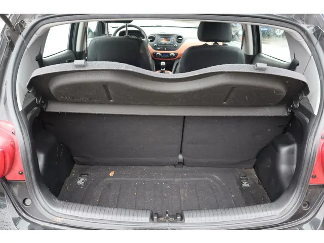 Hyundai i10 1.0i i-Motion Comfort 2015 Benzine 16