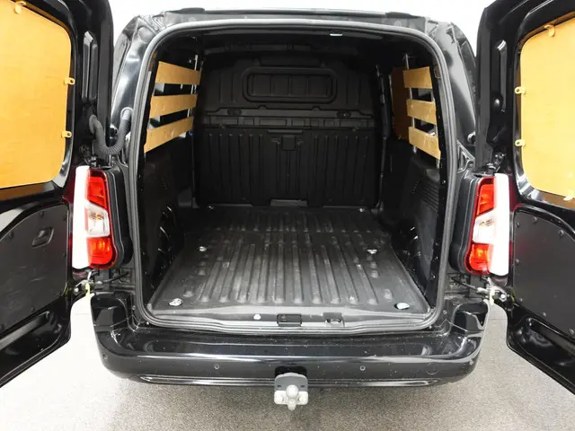 Opel Combo 1.5D L1H1 Edition 2021 Diesel 3