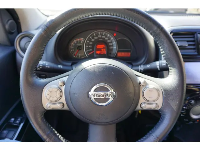 Nissan Micra 1.2 Connect Edition N-TEC 2016 Benzine 15