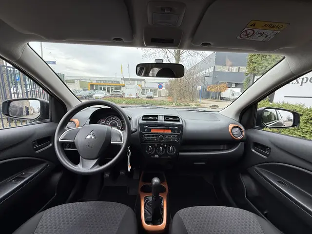 Mitsubishi Space Star 1.0 Cool+ 2018 Benzine 16