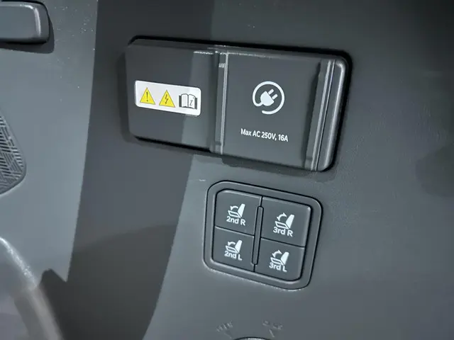 Kia EV9 GT-Line AWD 6p. 99.8 kWh 2024 Elektrisch 34