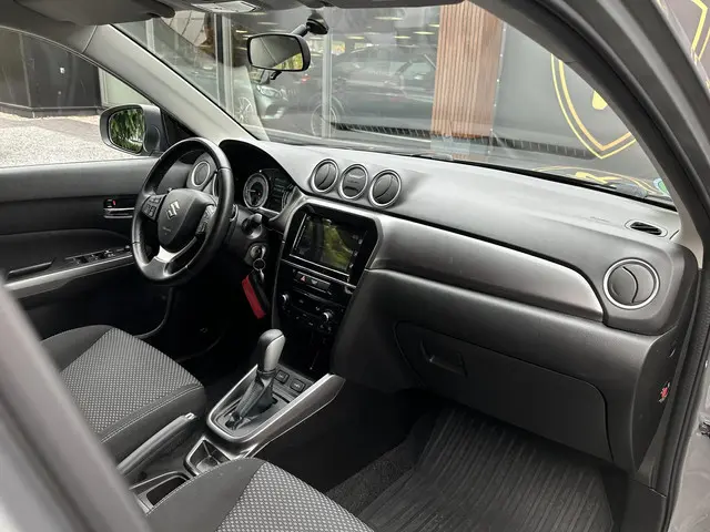 Suzuki Vitara 1.4 Boosterjet Stijl 2019 Benzine 19