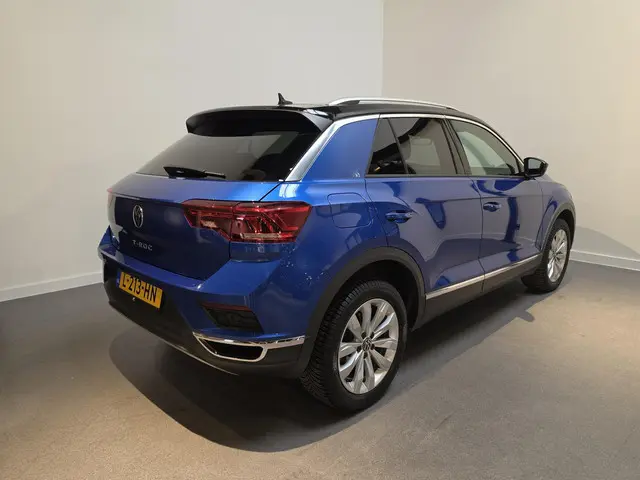Volkswagen T-Roc 1.5 TSI Sport 2021 Benzine 8