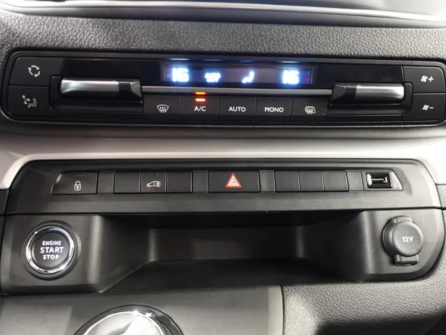 Opel Vivaro 2.0 BlueHDi 145PK Automaat 2024 Diesel 22