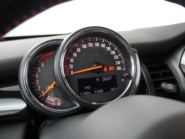 MINI Cooper Business 2018 Benzine 4