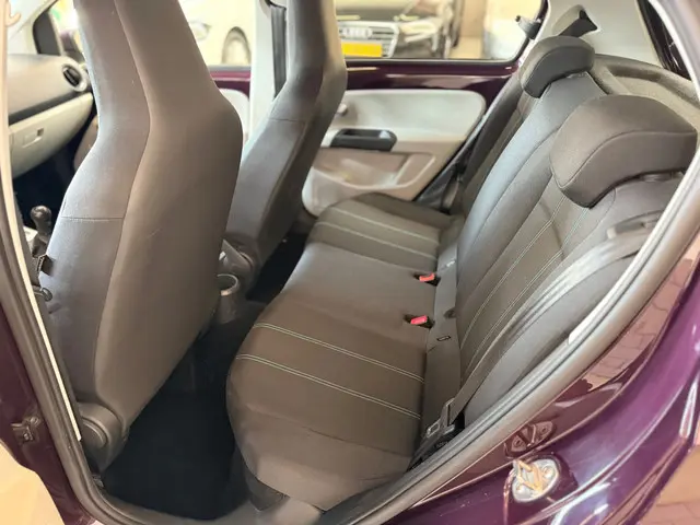 SEAT Mii 1.0 FR Intense PDC 2018 Benzine 11