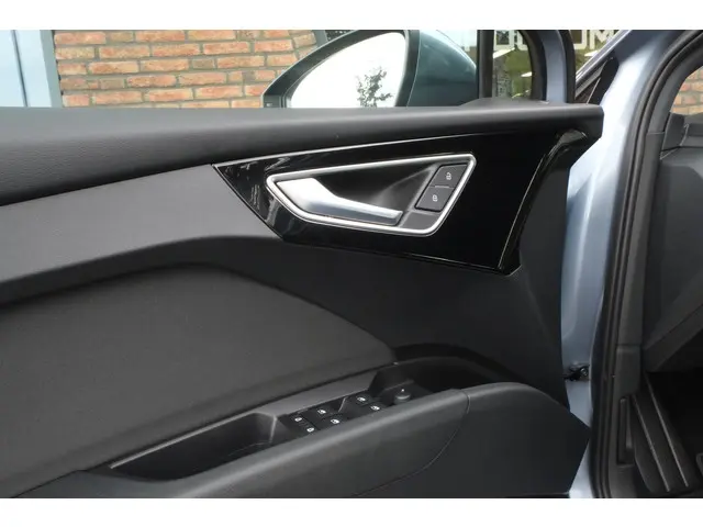 Audi Q4 e-tron 45 Edition 82 kWh 2024 Elektrisch 25