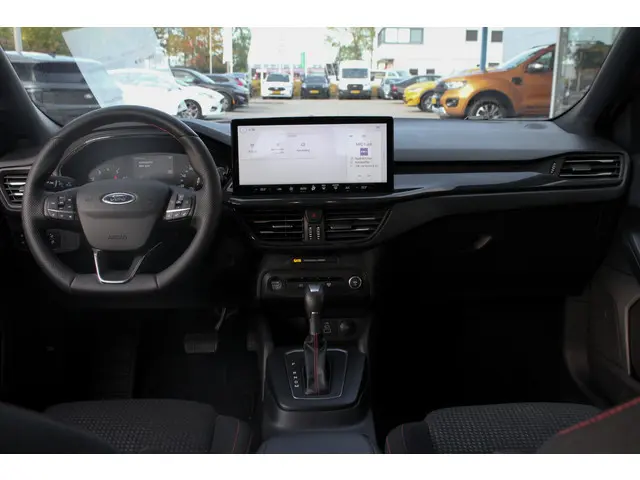 Ford Focus 1.0 EcoBoost Hybrid ST Line 2023 Benzine 32