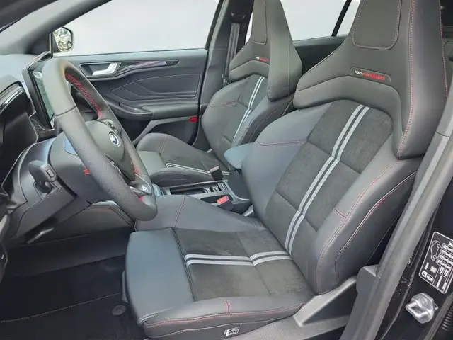 Ford Focus Wagon 2.3 EcoBoost ST-X 2024 Benzine 8