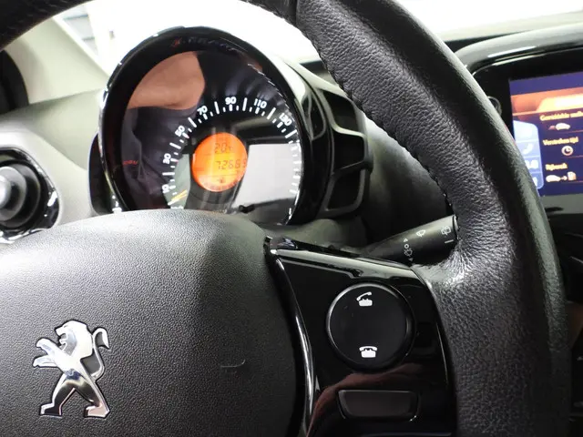 Peugeot 108 1.0 e-VTi Allure 2021 Benzine 13