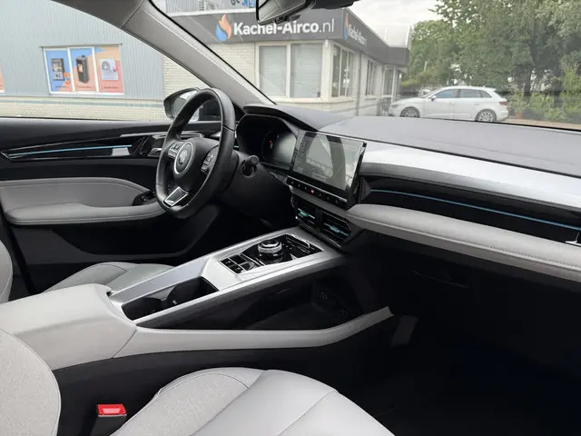 MG MG5 Electric Aut. Range Plus Luxury 2022 Elektrisch 15