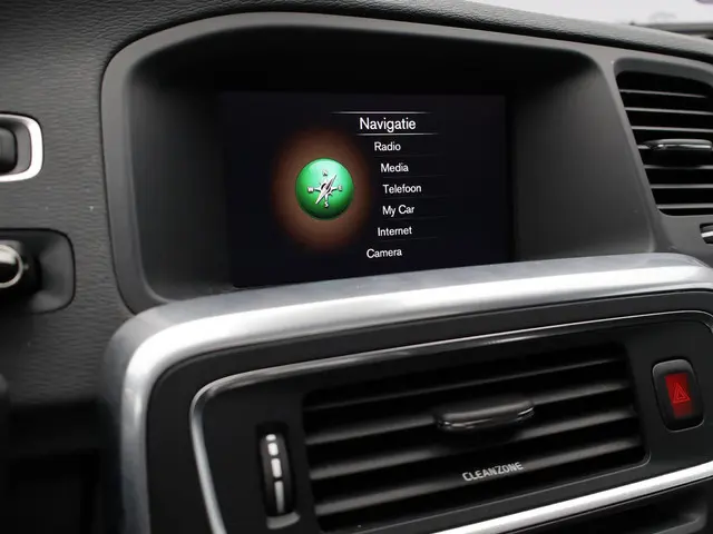 Volvo V60 Cross Country 2.0 T5 Polar+ 2018 Benzine 14