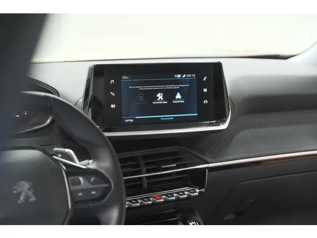 Peugeot 2008 PureTech 130 EAT8 Allure 2021 Benzine 48