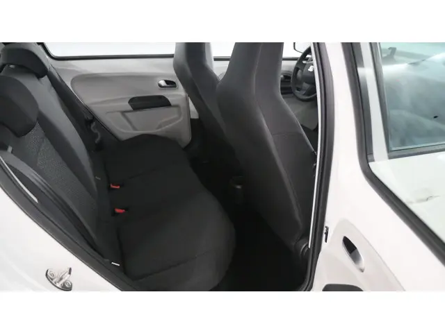 SEAT Mii 1.0 60pk Style 2019 Benzine 29