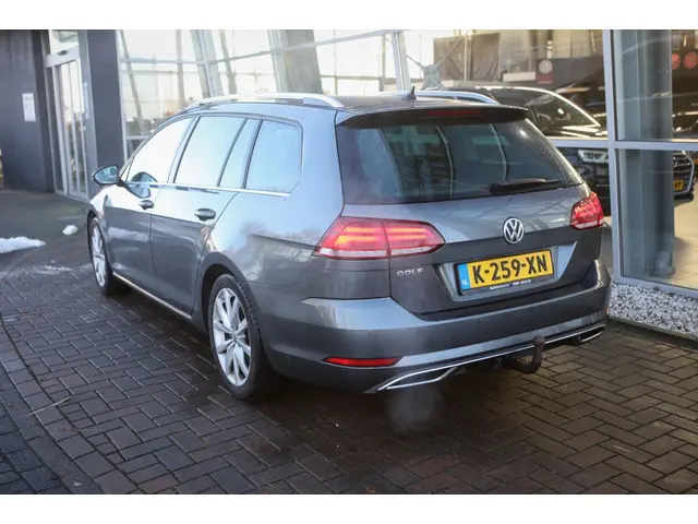 Volkswagen Golf Variant 1.5 TSI HL Bns R 2020 Benzine 18