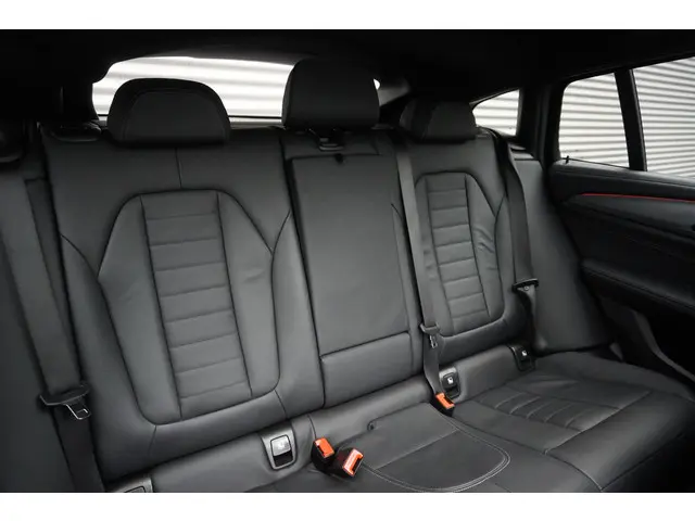 BMW X4 M40i 2022 Benzine 10