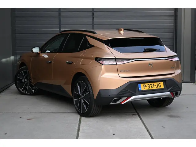 DS DS 4 E-Tense Rivoli Cross 2022 Hybride Benzine 8