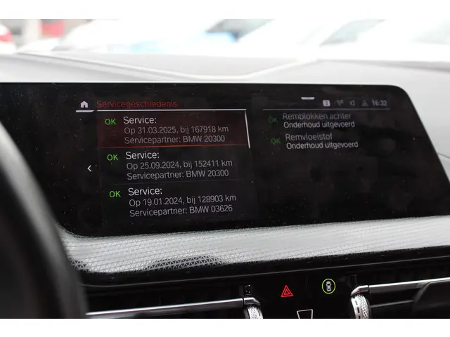 BMW 1 Serie 116d Executive Edition 2020 Diesel 31