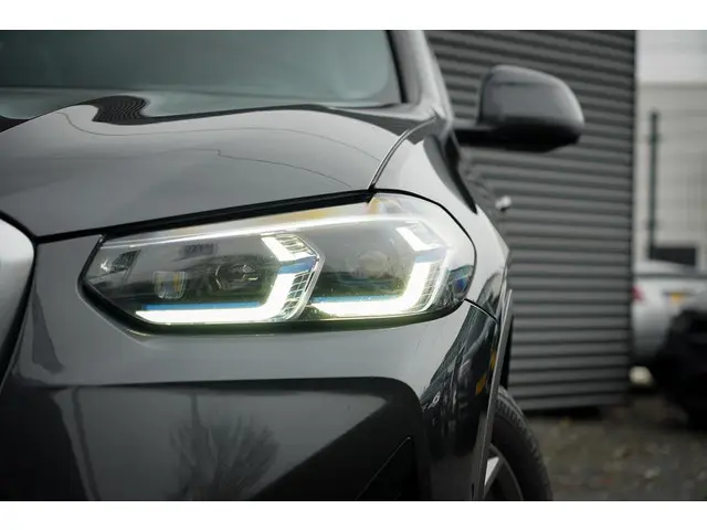BMW X3 xDrive30e 2022 Hybride Benzine 23