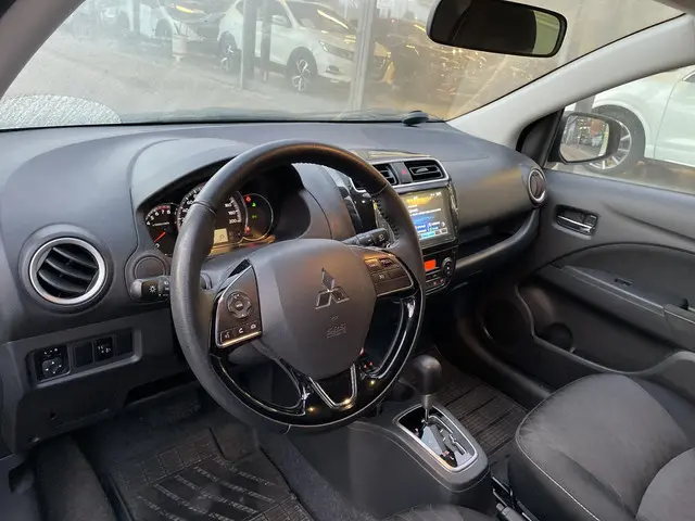 Mitsubishi Space Star 1.2 Intense 2021 Benzine 16