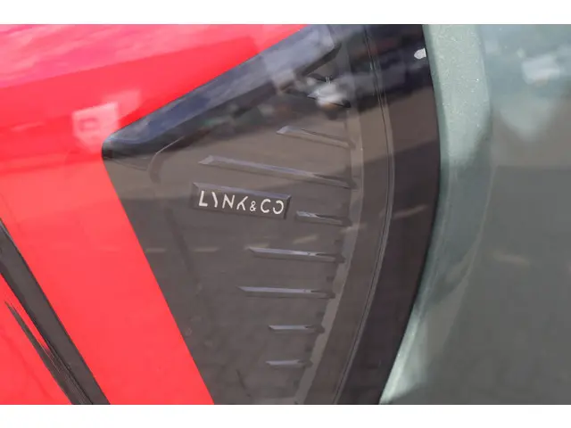 Lynk & Co 01 1.5 More 2025 Hybride Benzine 13