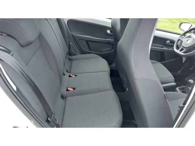 Volkswagen up! 1.0 2021 Benzine 29
