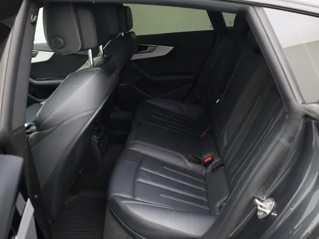 Audi A5 Sportback 40 TFSI/204PK S Line 2023 Benzine 21