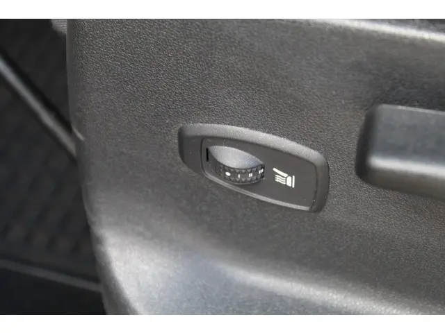 Renault Scénic 1.2 TCe Bose//Navi//Trekhaak!! 2013 Benzine 7