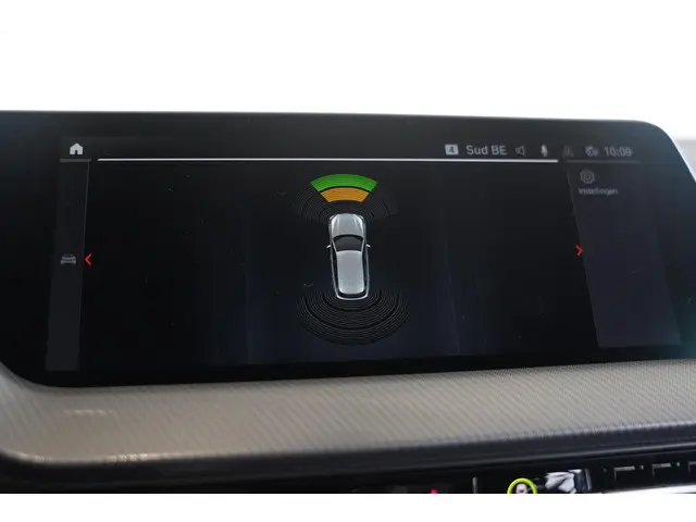 BMW 1 Serie 5-deurs 120i 2022 Benzine 15