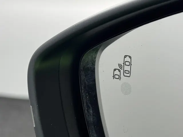 Opel Mokka-e Ultimate 50-kWh 11kw bl. 2023 Elektrisch 41