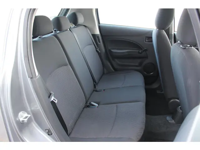 Mitsubishi Space Star 1.0 Cool+ 2019 Benzine 12