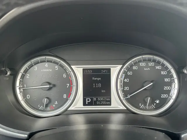 Suzuki Vitara 1.6 High Executive 2018 Benzine 12