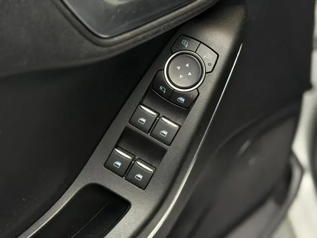 Ford Fiesta 1.0 EcoB. Titanium 2020 Benzine 19