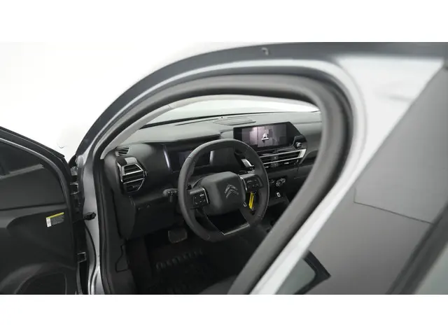 Citroën C4 X PureTech 130 EAT8 Plus 2023 Benzine 2