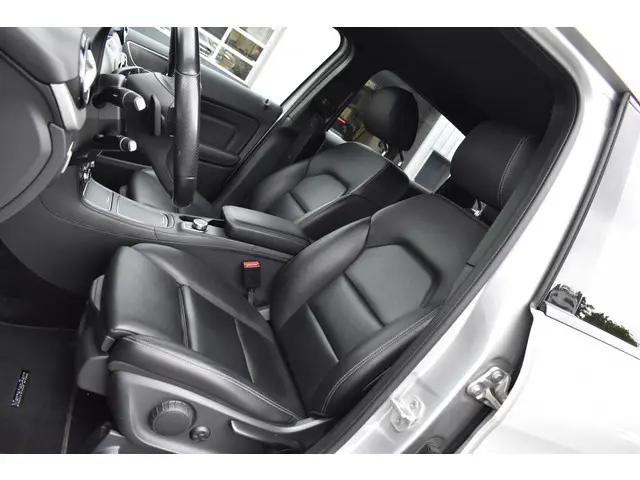 Mercedes-Benz B-Klasse 180 NIGHT-pakket 2017 Benzine 5