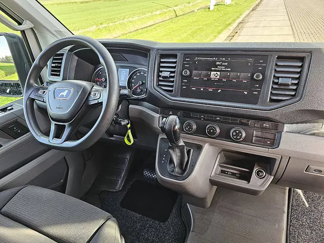 MAN TGE 3.180 2021 Diesel 8