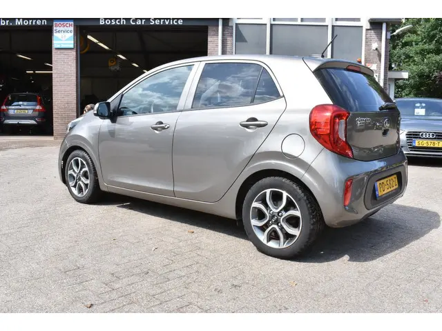 Kia Picanto 1.0 CVVT First Edition 2017 Benzine 6