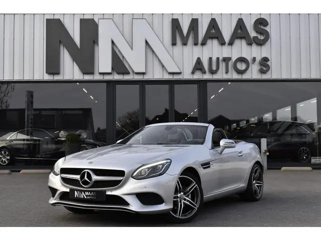 Mercedes-Benz SLC 180 2017 Benzine