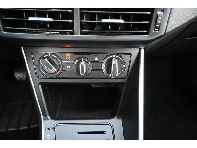 Volkswagen Polo 1.0 TSI Life 2023 Benzine 19