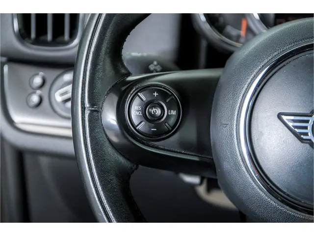 MINI Countryman 1.5 Automaat One Salt 2020 Benzine 23