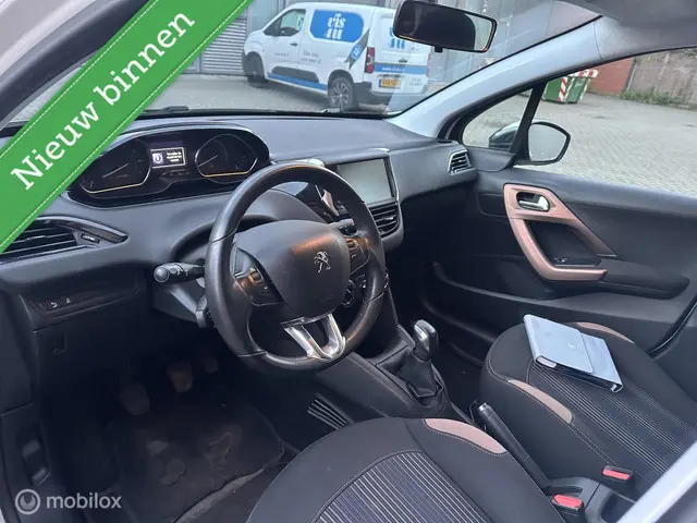 Peugeot 208 1.2 VTi✅Urban✅Soul✅NAP✅ 2013 Benzine 12