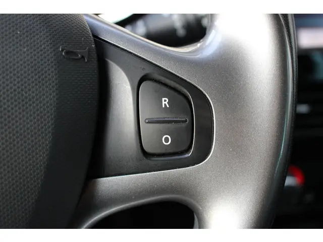 Renault Clio 0.9 TCe ECO Night&Day 2015 Benzine 18